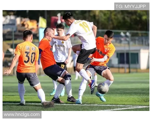 探索足球的材料构成与技术革新对比赛表现的影响分析